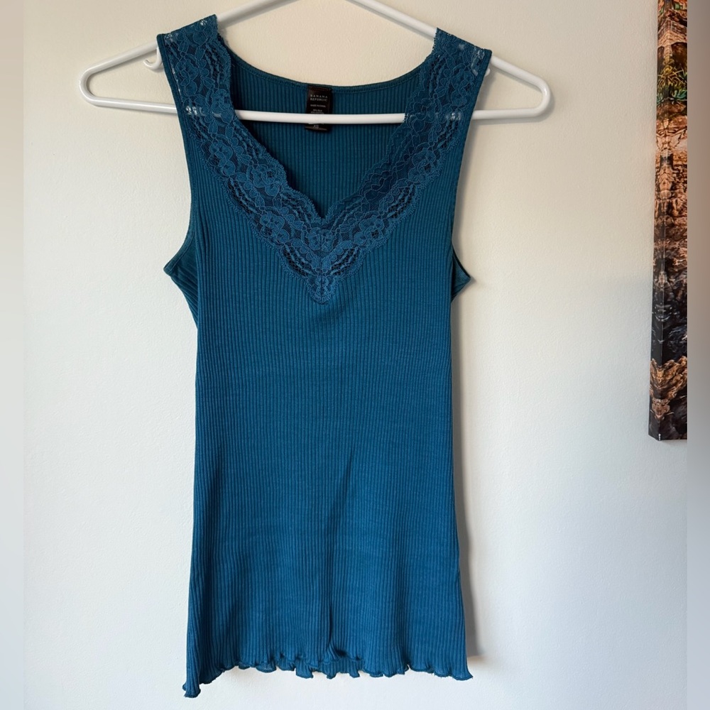 banana republic vintage y2k aesthetic lace teal lacy tank top shirt summer night